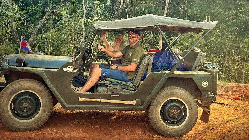 Self drive jeep Siem Reap Phnom Penh