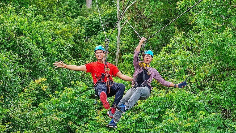 Angkor zipline cambodiajeep