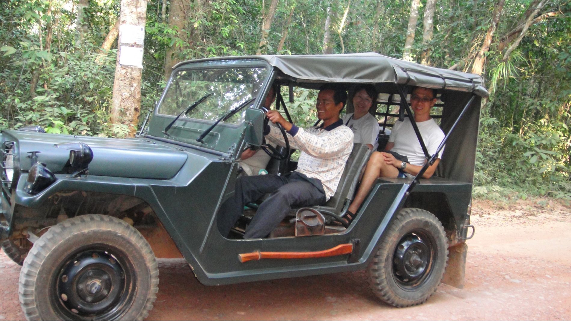 Phnom Koulen jeep tour