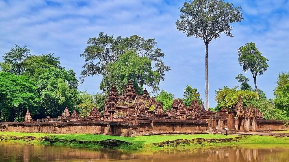 Bantey Srei temple