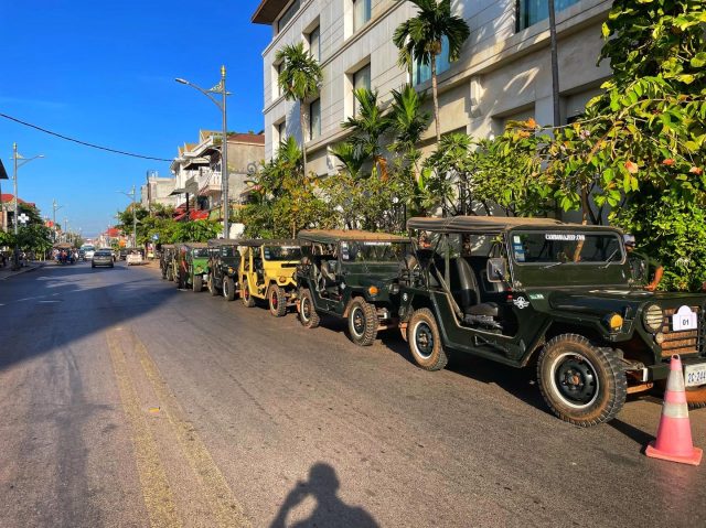 Old Jeep, fresh air, endless rice fields.

👉For more info. about jeep tours:
☎️ 012 908 524 / 098 908 524 / 098 513118
📬 info@cambodiajeep.com
🌏 www.cambodiajeep.com
Booking Now: https://cambodiajeep.com/siem-reap-jeep-tours/
#sunset #CambodiaJeepTour #Cambodiajeep #photography #templetour #phnomkulen #angkorwat #siemreap #jeep #trip #travel #travelling #khmer #adventure #adventure #adventureready