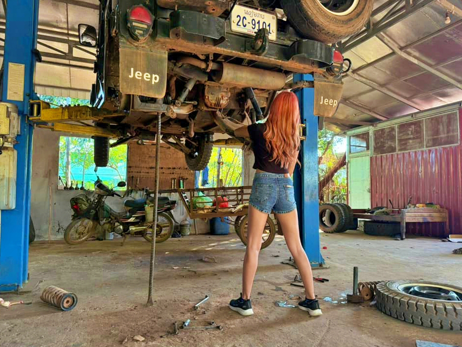 Cambodia Jeep Garage
