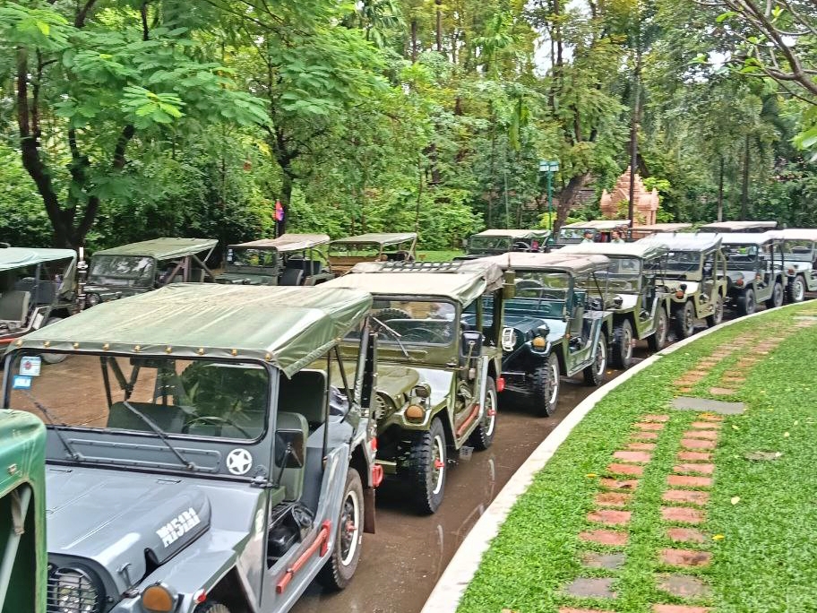 45 jeeps at parking Sofitel hotel